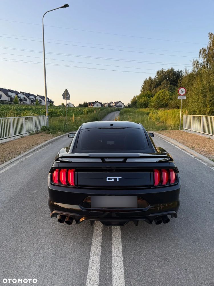 Ford Mustang - 6