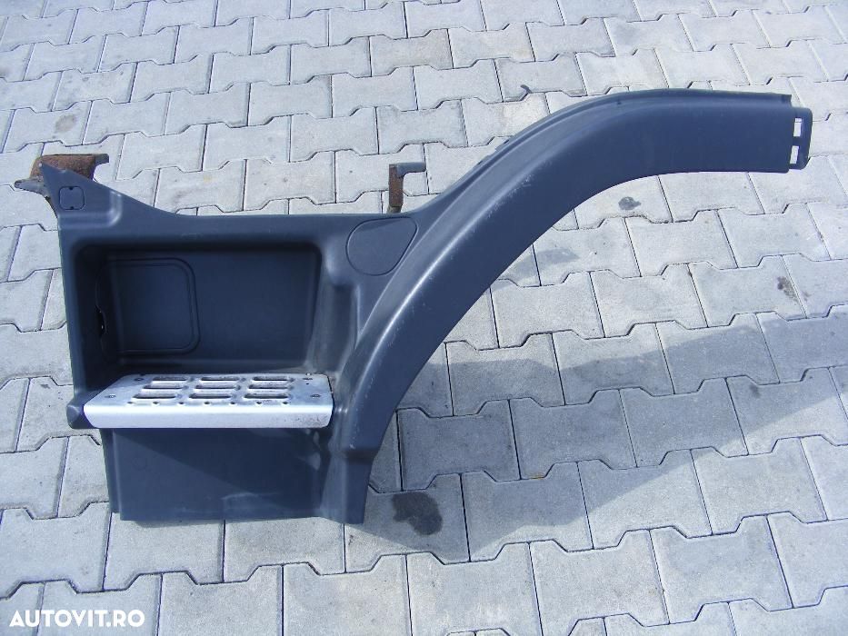 Scara superioara dreapta stanga piese dezmembrari camioane Volvo FM - 1