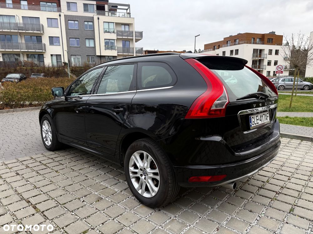Volvo XC 60 D3 Geartronic Momentum - 4