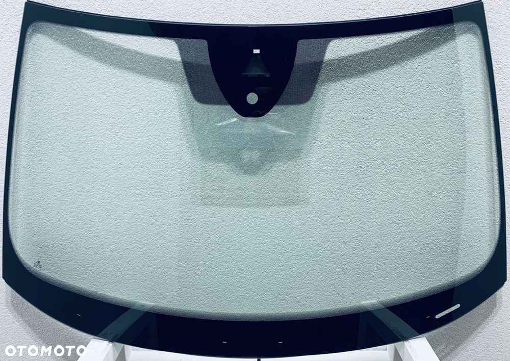 Szyba czołowa SKODA OCTAVIA IV 2020- AKUSTYKA+KAMERA+SENSOR ORYGINAŁ