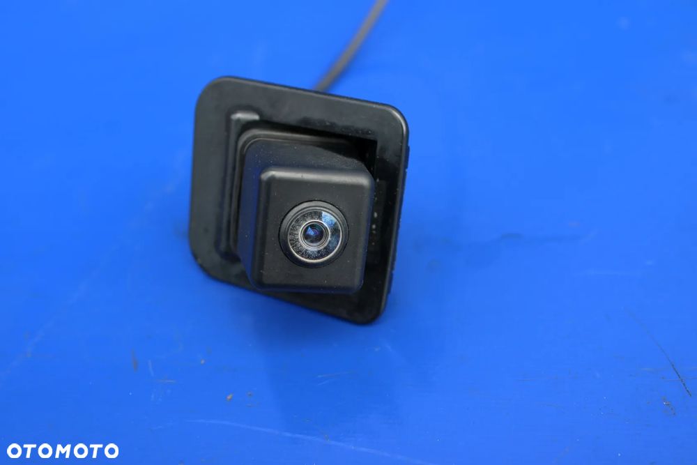 Kamera cofania z klapy bagaznika OE Mercedes CL W216 C216 Lift A2218206397 - 3