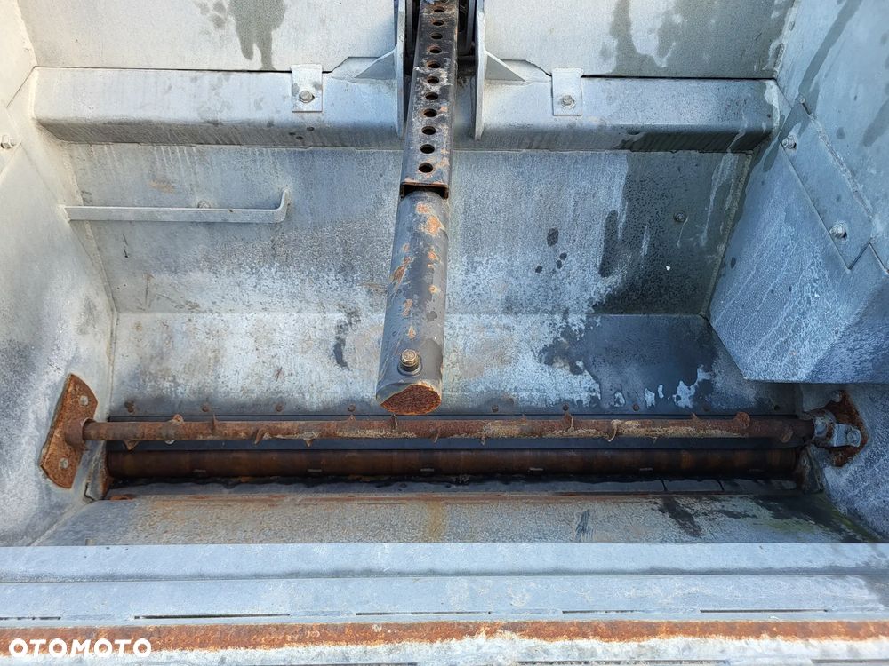 New Holland T4030F - 6