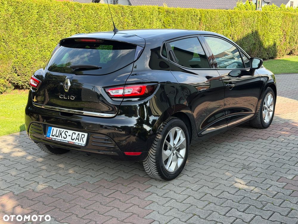 Renault Clio 1.2 16V 75 Limited - 38