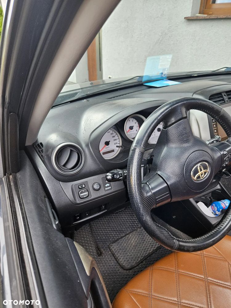 Toyota RAV4 2.0 VVT-i Sol - 10