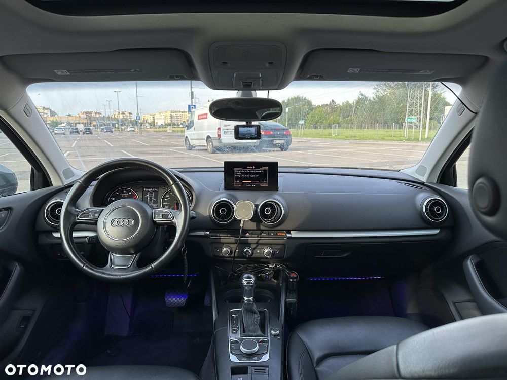 Audi A3 Limousine 1.8 TFSI S tronic Ambiente - 24