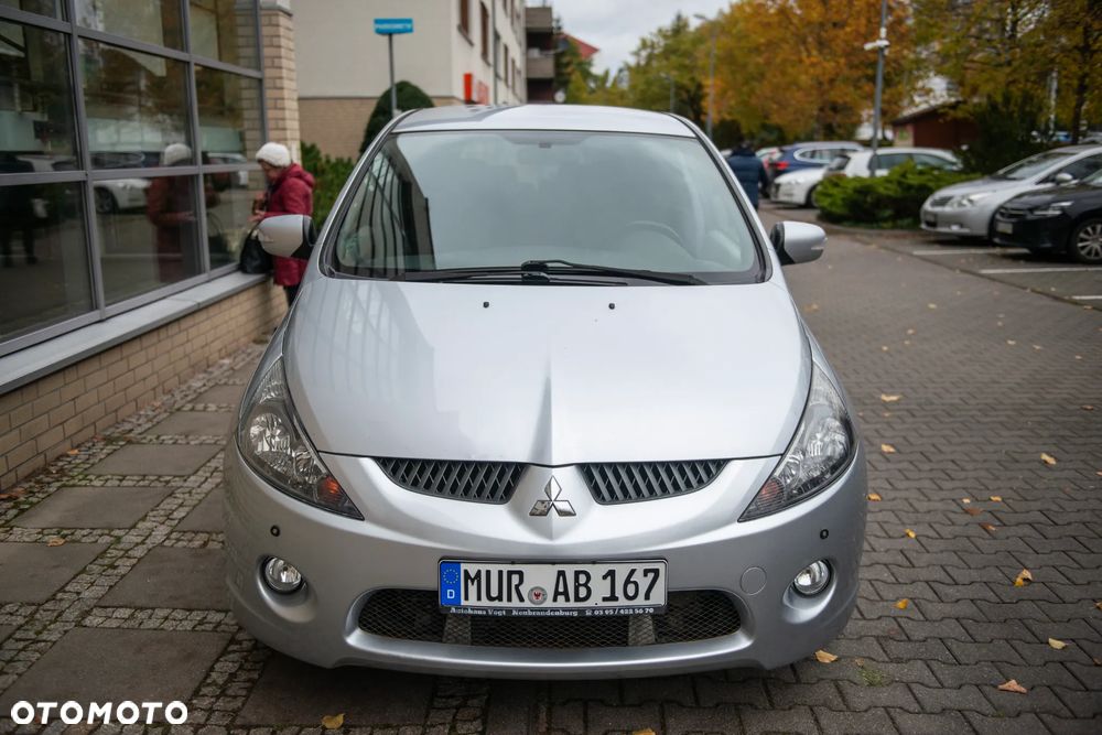 Mitsubishi Grandis 2.0 DI-D 6-Sitzer Intense - 1