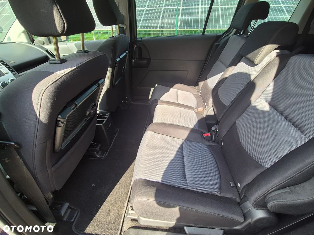 Mazda 5 2.0 Exclusive - 24