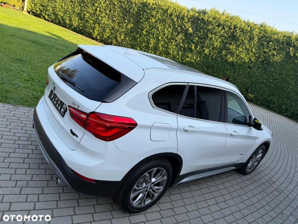 BMW X1 xDrive25i Advantage sport - 7