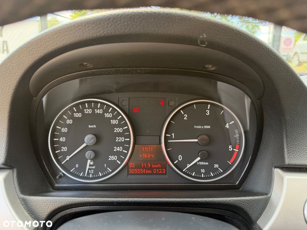 BMW Seria 3 320d - 16