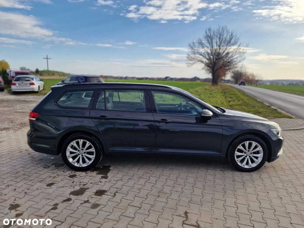 Volkswagen Passat Variant ver-variant-1-6-tdi-bluemotion-technology-dsg-comfortline - 9