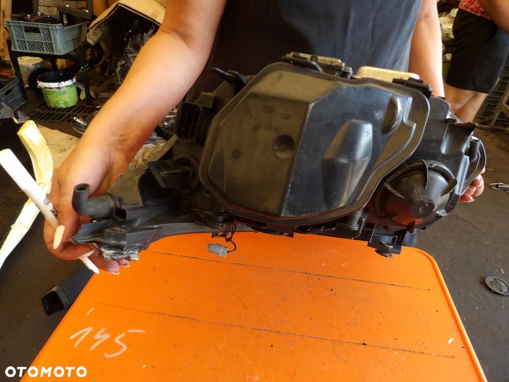 BMW - E60 - LIFT - XENON - SKRĘTNA - PRAWA LAMPA PRZEDNIA - EUROPA - 7044672 - 9