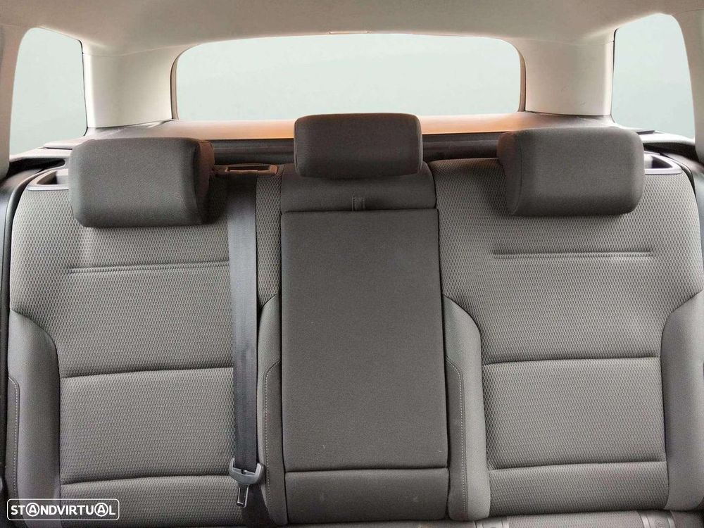 VW Golf Variant 1.6 TDi Confortline - 19