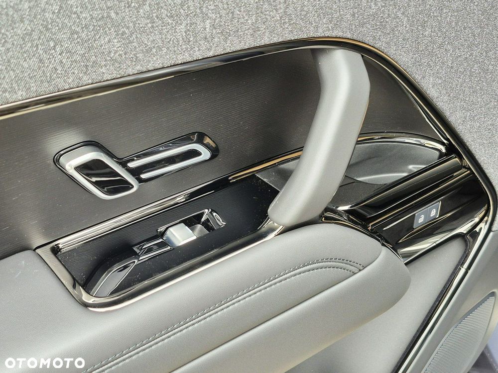 Land Rover Range Rover Sport - 25