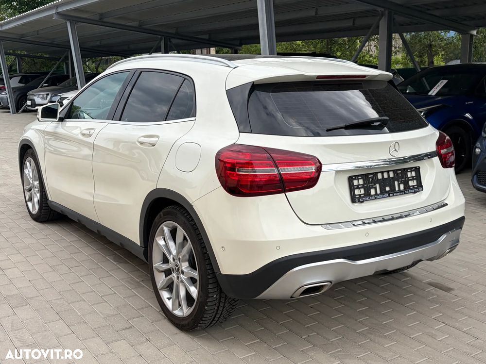 Mercedes-Benz GLA 220 d Aut. - 3