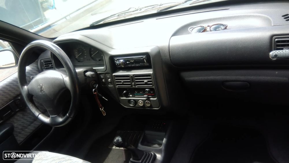 Peugeot 106 - 11
