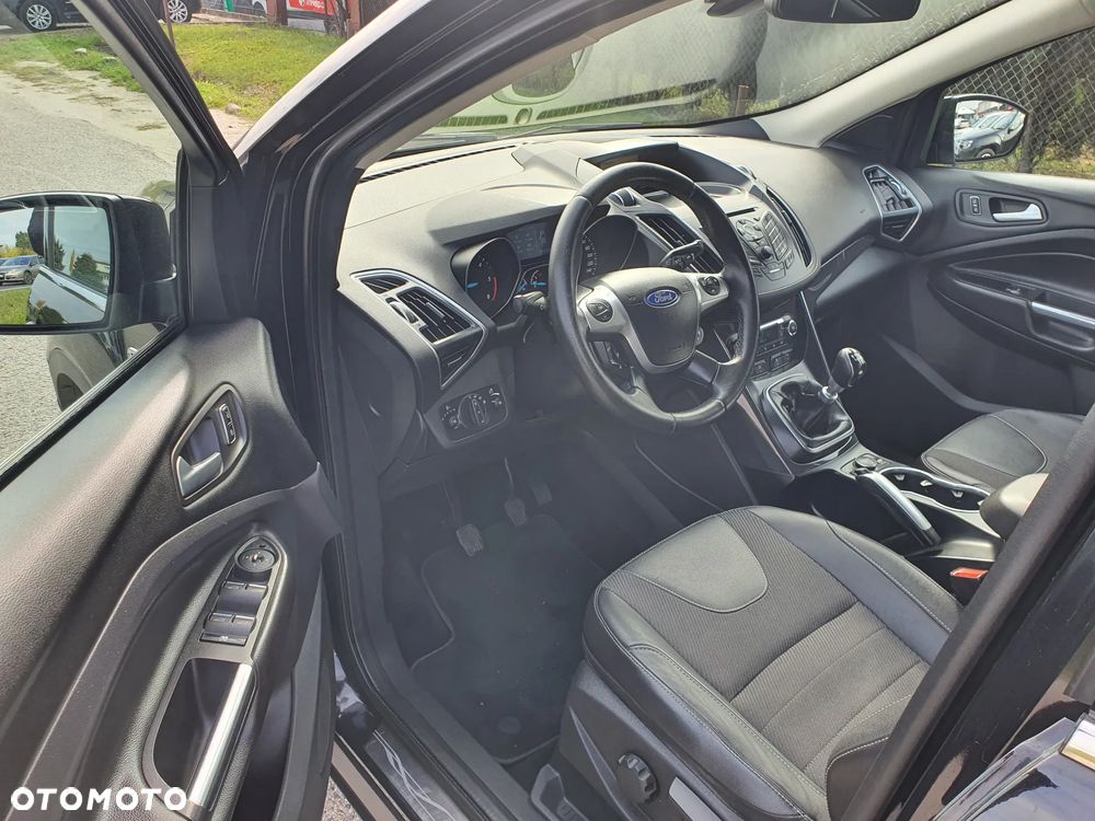 Ford Kuga 2.0 TDCi 2x4 Titanium - 9