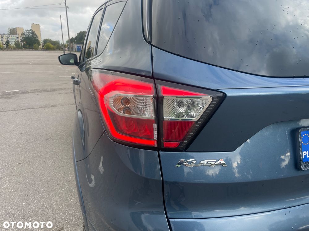 Ford Kuga 2.0 TDCi 2x4 ST-Line - 12