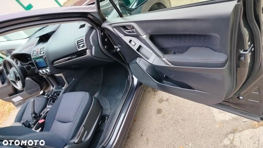 Subaru Forester 2.0D Exclusive EU6 - 36