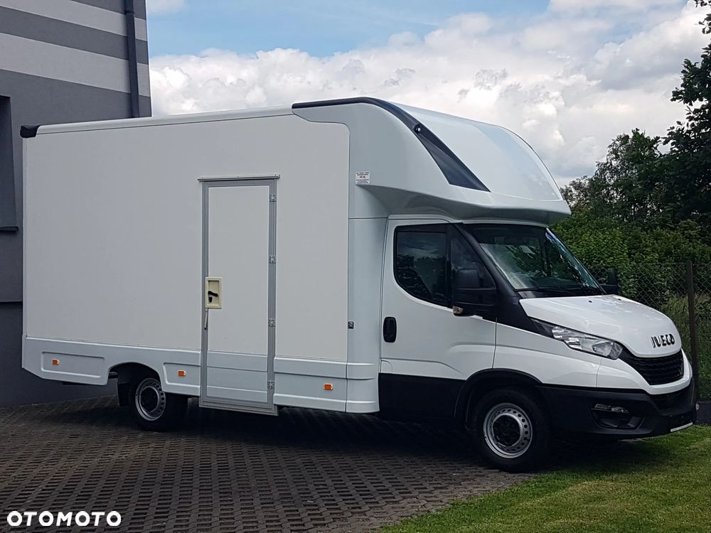 Iveco DAILY KONTENER NISKOPODŁOGOWY 4,44x2,23x2,43 SKLEP FOODTRUCK BAR KLIMA KONIOWÓZ KAMPER - 1