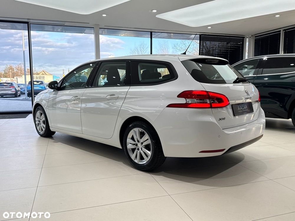 Peugeot 308 - 3