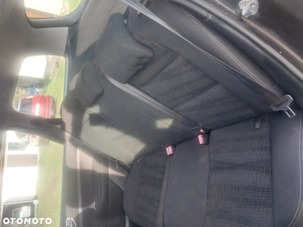 Peugeot 307 1.6 HDI D-sign - 3