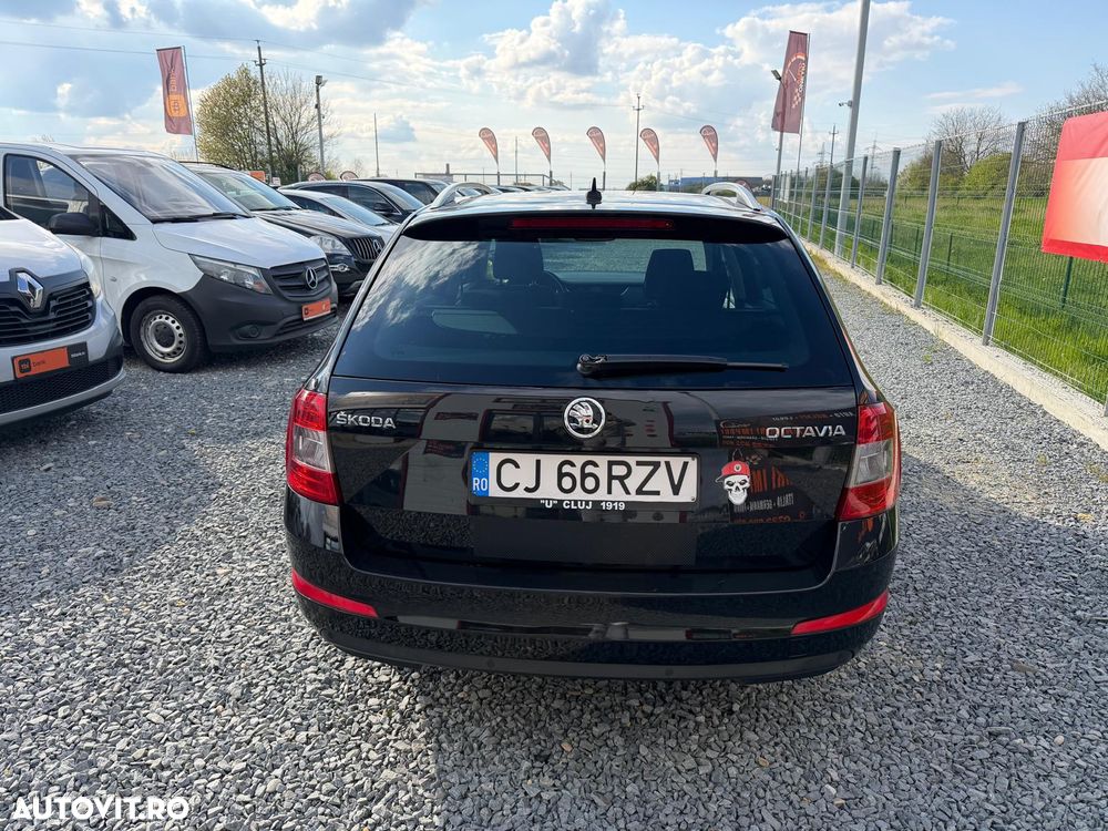 Skoda Octavia 2.0 TDI (Green tec) DSG Ambition - 6