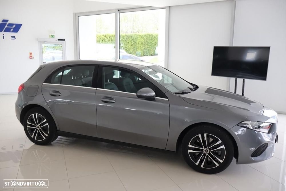 Mercedes-Benz A 250 e - 10