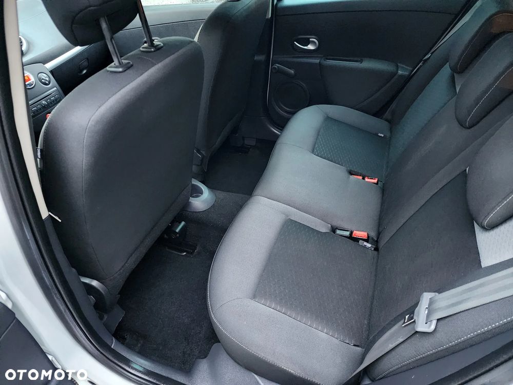 Renault Clio TCe 100 Grandtour Dynamique - 23