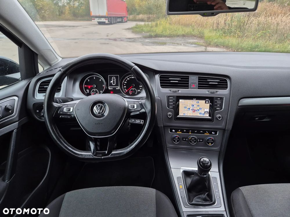 Volkswagen Golf 1.6 BlueTDI Comfortline - 16