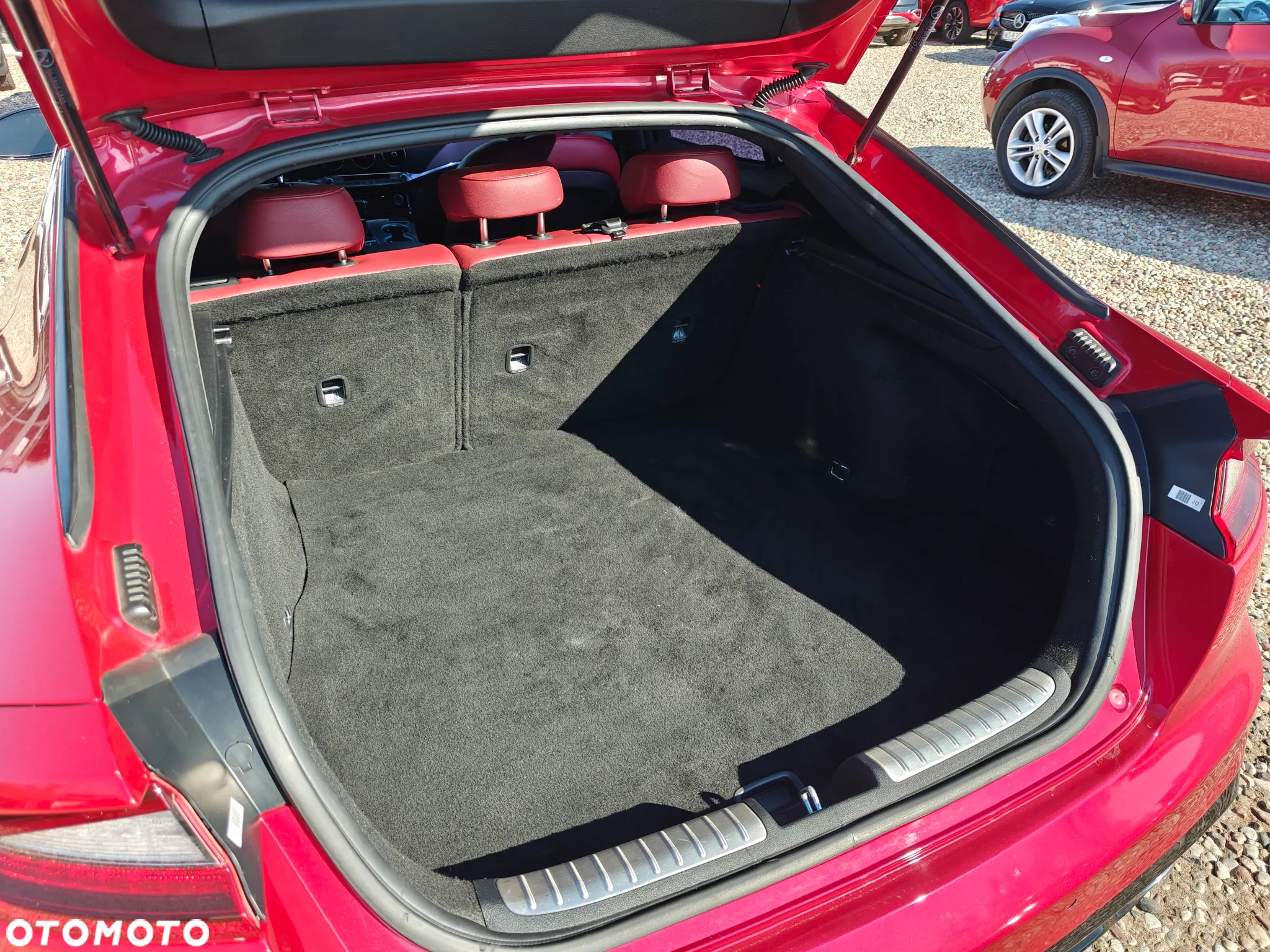 Kia Stinger - 35