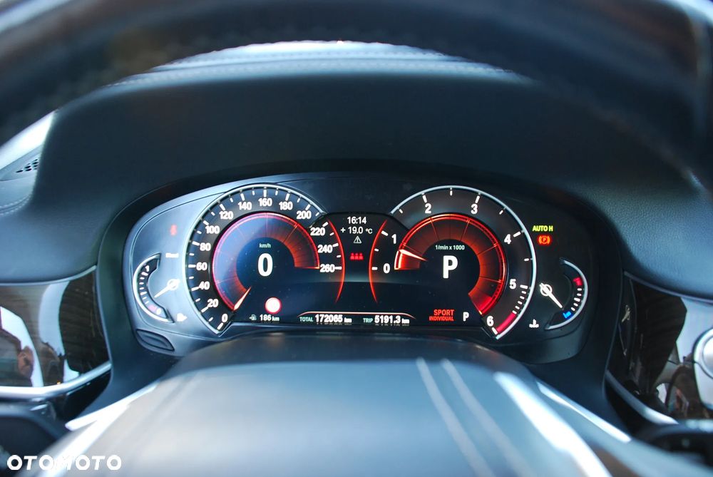 BMW Seria 7 740d xDrive - 21