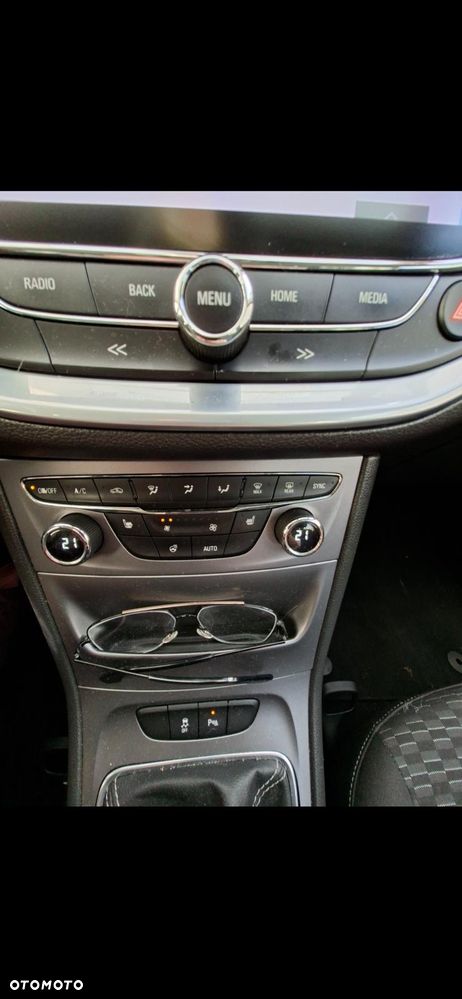 Opel Astra 1.6 CDTI Enjoy - 11