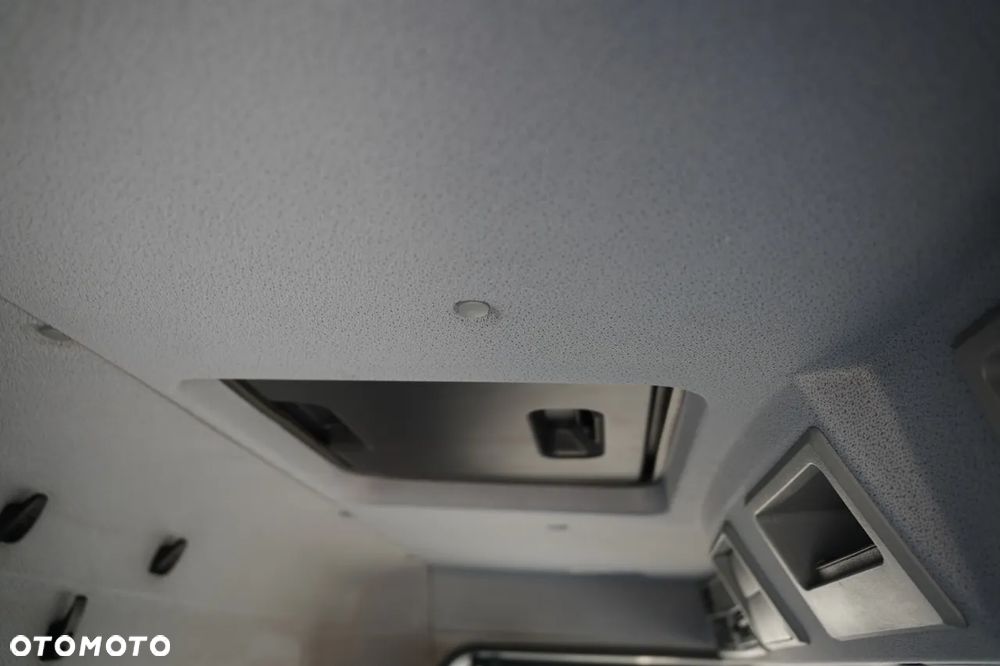 Mercedes-Benz ATEGO 1221 / 4X2 / KONTENER / WINDA DHOLLANDIA - 1 500KG / AUTOMAT / EURO 6 - 34