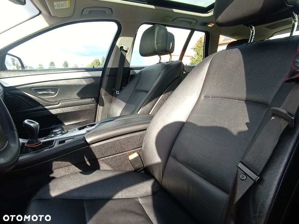 BMW Seria 5 520d Luxury Line - 17