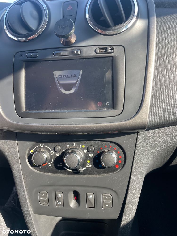 Dacia Logan 0.9 TCE Laureate S&S EU6 - 9