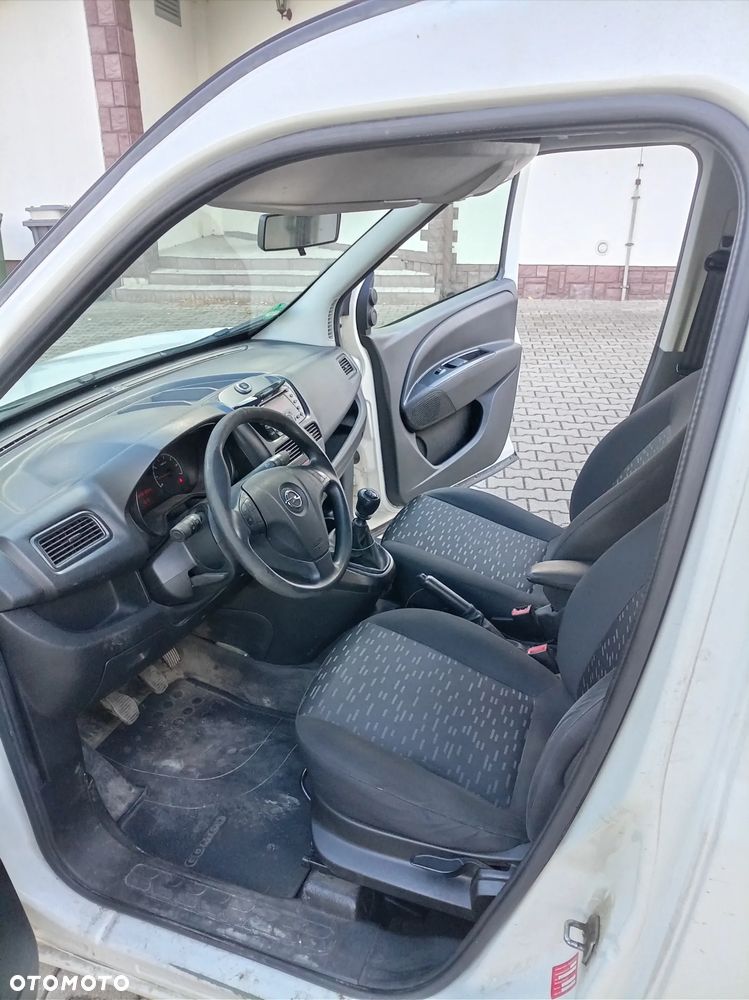 Opel Combo - 34
