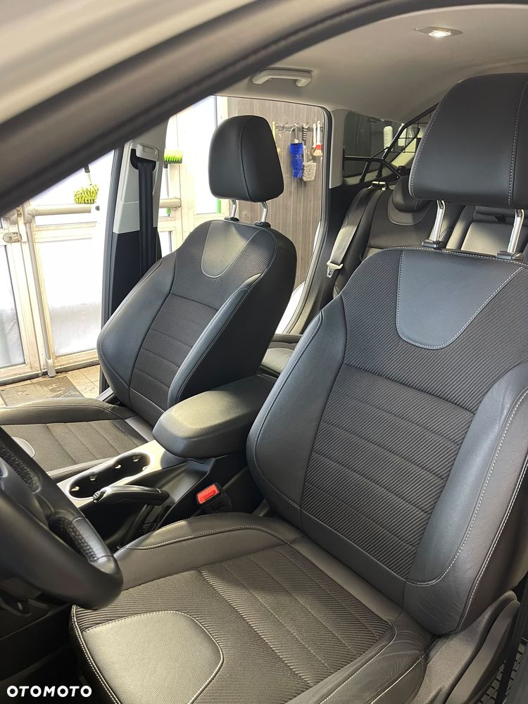 Ford Kuga 1.6 EcoBoost 2x4 Individual - 20