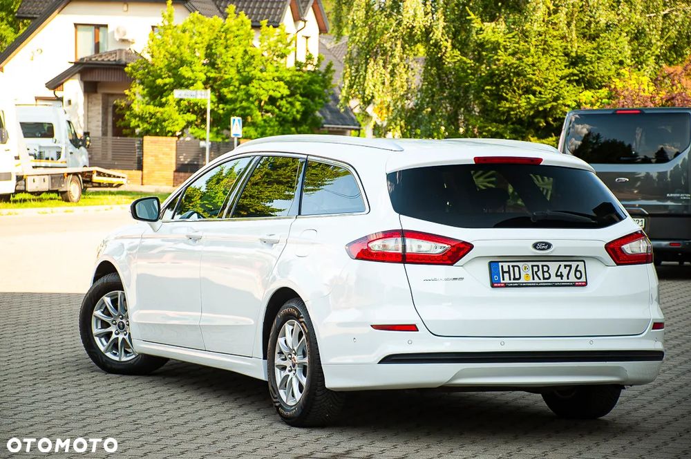 Ford Mondeo 2.0 TDCi STart-Stopp PowerShift-Aut Titanium - 4