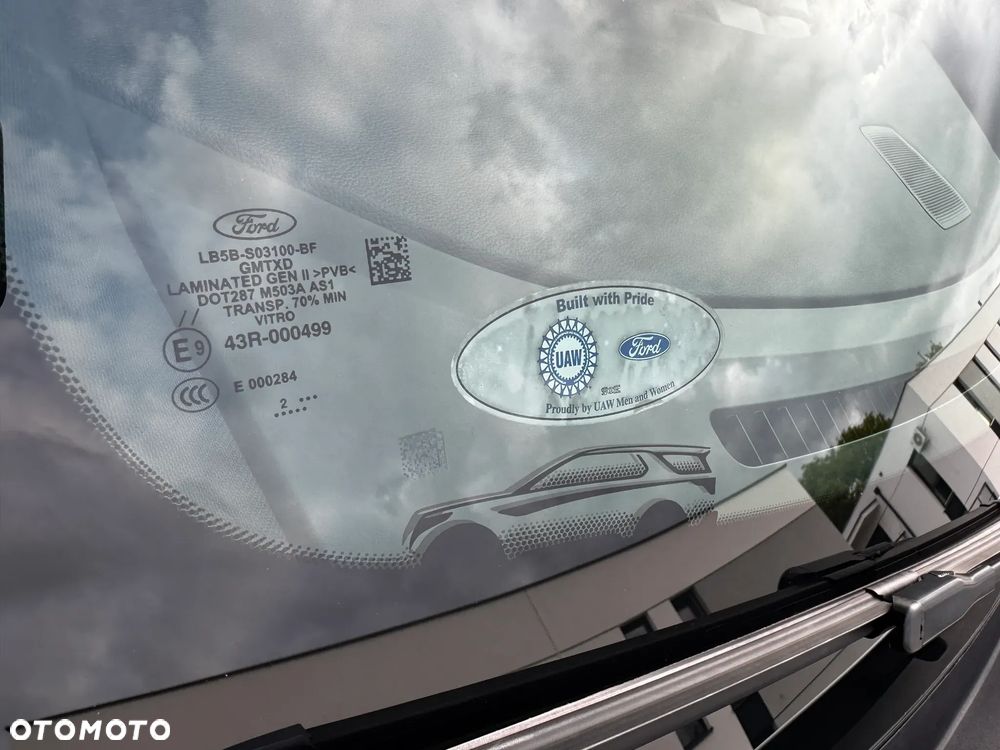 Ford Explorer - 30