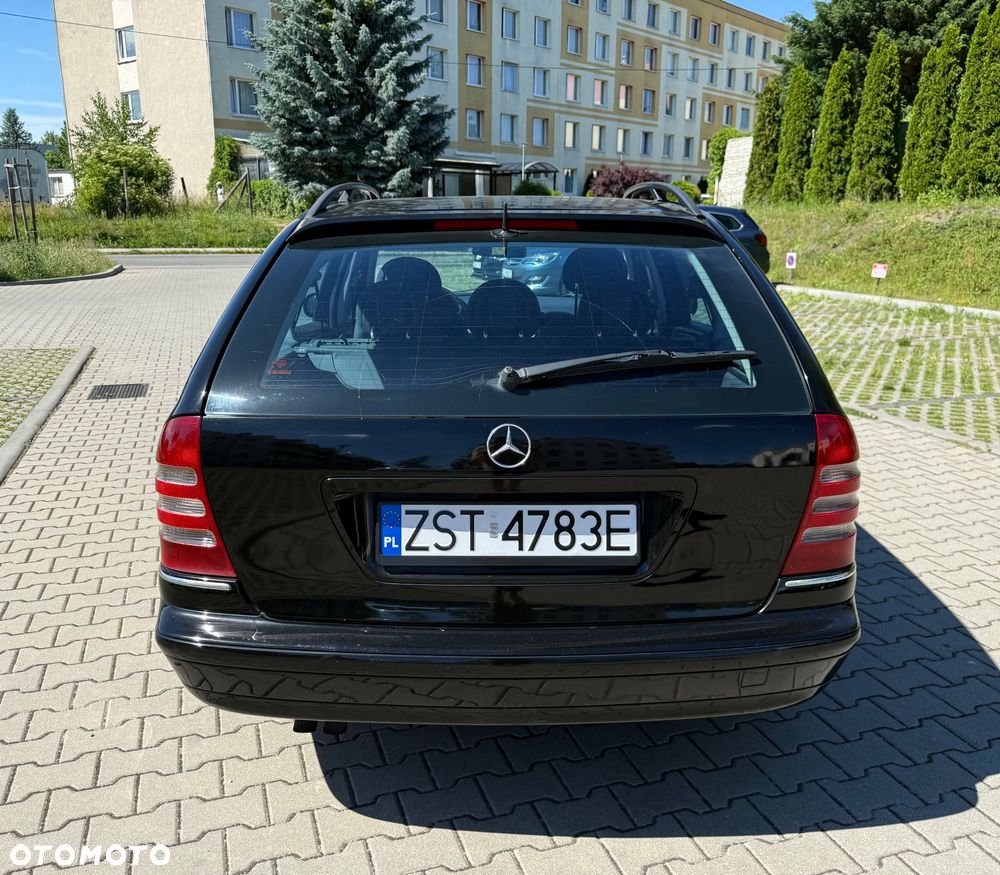Mercedes-Benz Klasa C 180 T Kompressor Avantgarde - 15