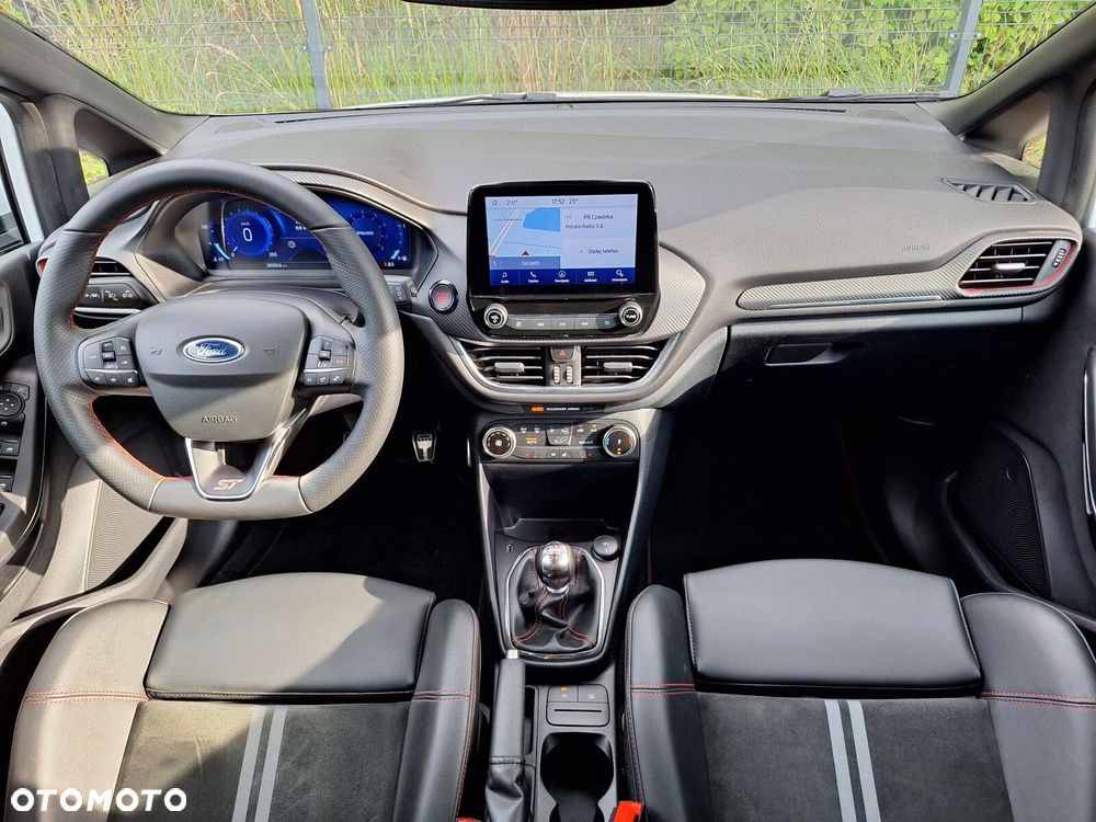 Ford Fiesta - 11