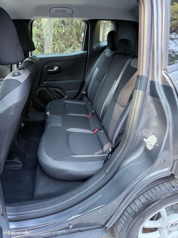 Jeep Renegade - 11