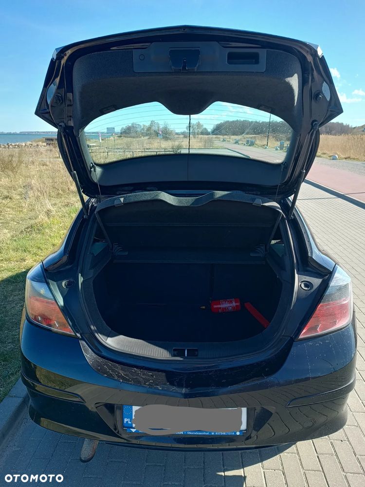 Opel Astra 1.6 - 9