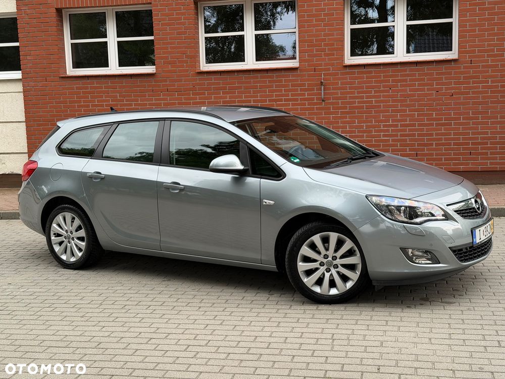 Opel Astra 1.4 Turbo Edition - 1