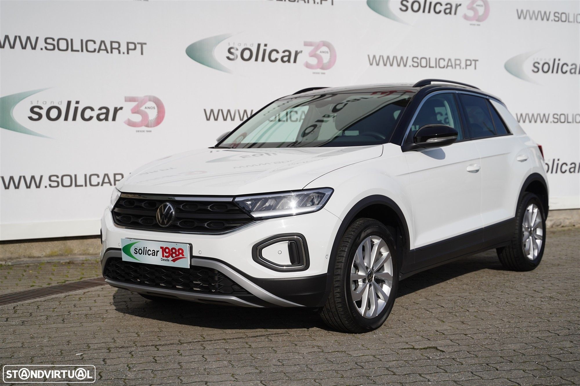 VW T-Roc 1.5 TSI Urban DSG - 1