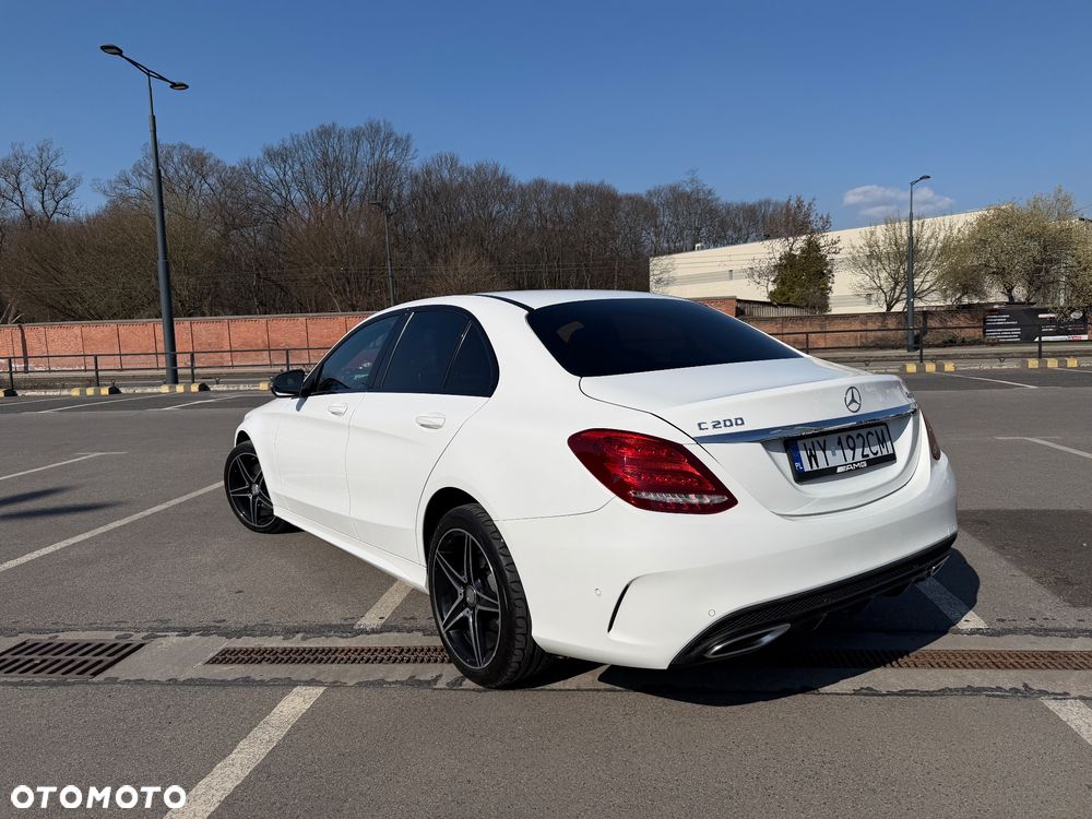 Mercedes-Benz Klasa C 200 4-Matic 9G-TRONIC - 2