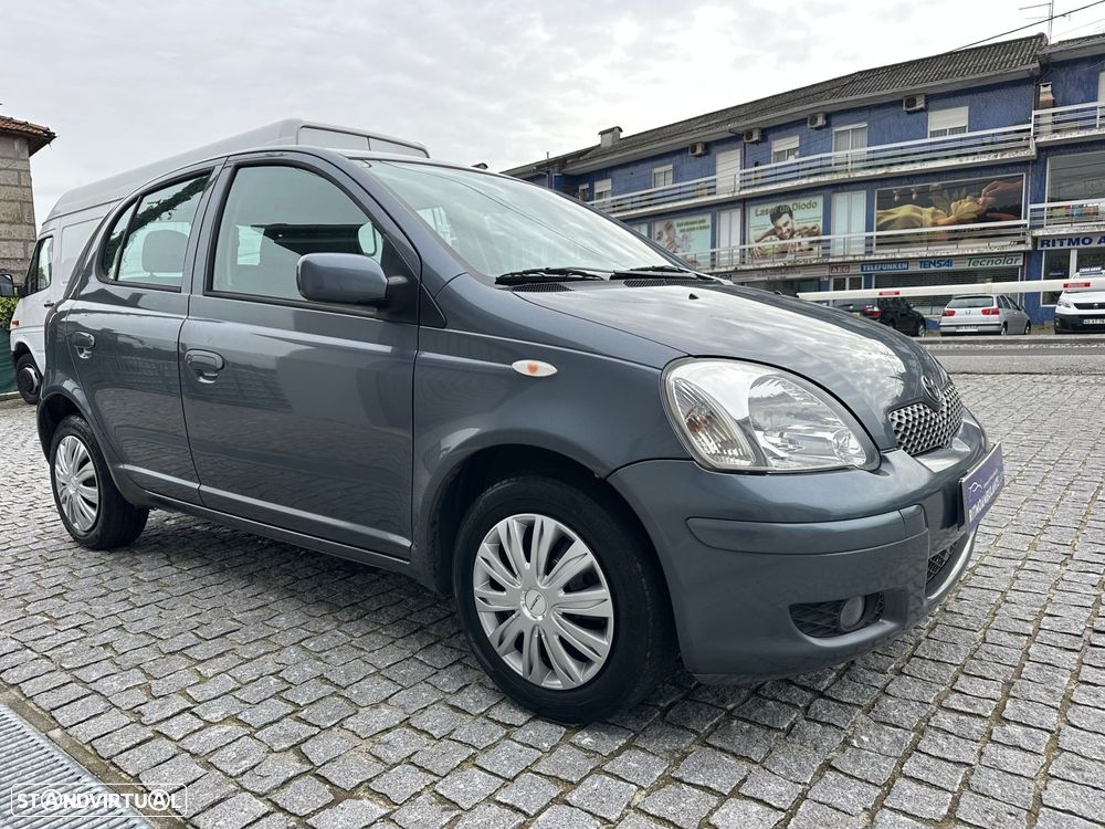 Toyota Yaris 1.0 Sol AC - 6