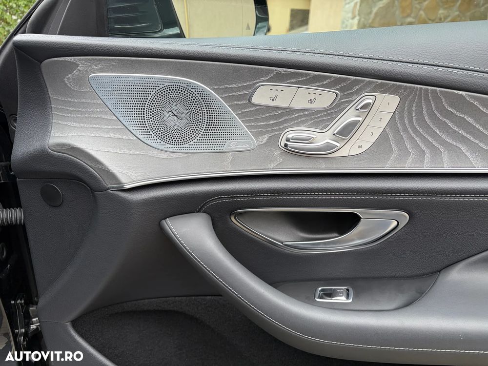 Mercedes-Benz CLS - 23