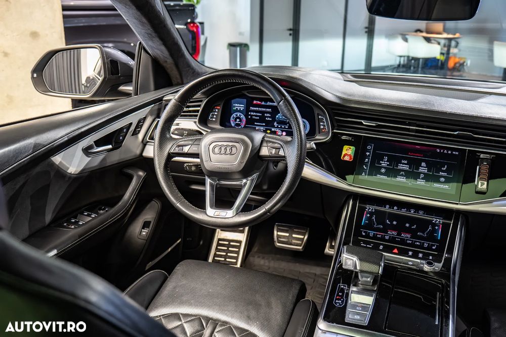 Audi Q8 - 11