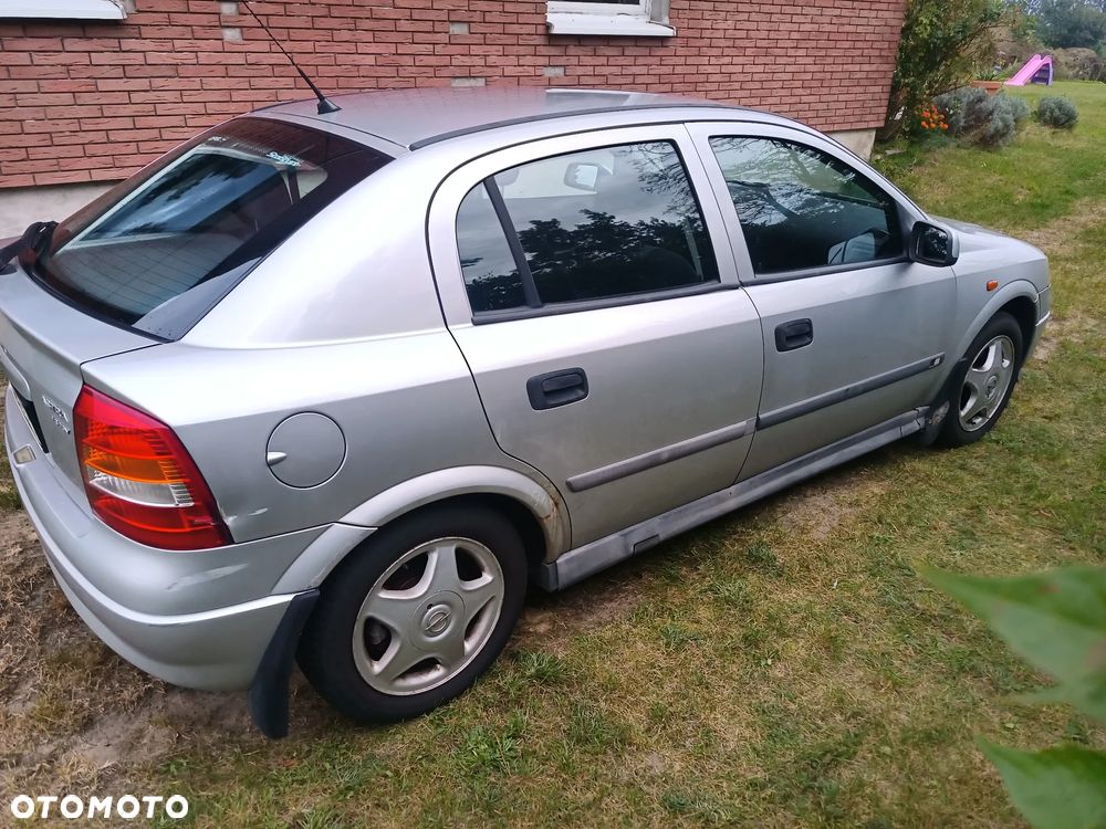 Opel Astra II 1.6 Comfort / Cool - 3